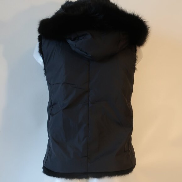 Women's Black Fur Vest - Picture 11 of 16